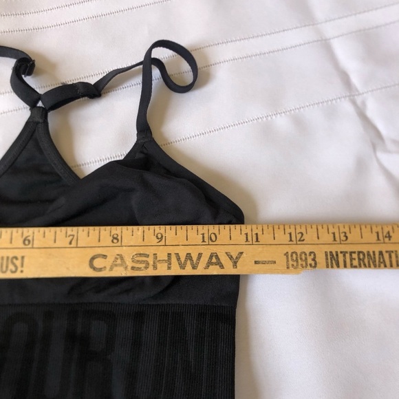 Under Armour Black Sports Bra - Picture 5 of 9